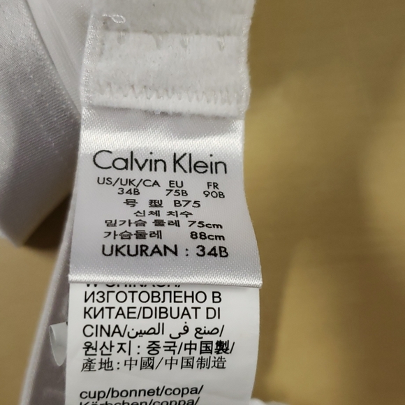 Calvin Klein Bras - Picture 5 of 6